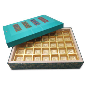 kairi 35 cavity chocolate box with lid